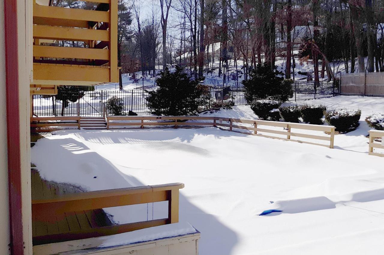 Iron Horse Inn Simsbury Ngoại thất bức ảnh
